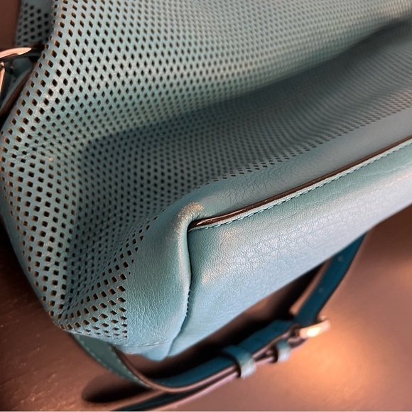 Vince Camuto Beatt blue Moon perforated leather satchel bag with strap EUC - Picture 15 of 16